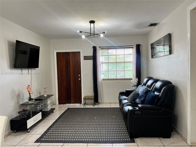 Building Photo - 120 SW 68th Ave