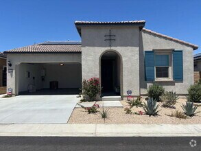 Building Photo - Stylish 2-Bedroom Oasis
Domani, Residents ...