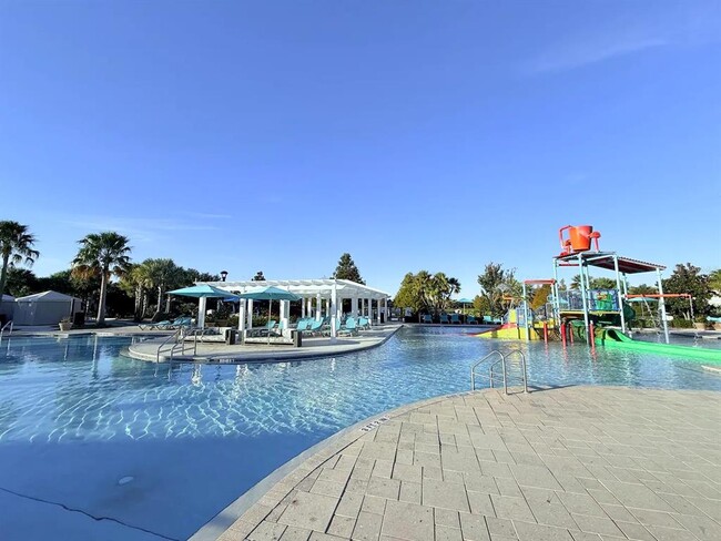 Building Photo - 8977 Rhodes St