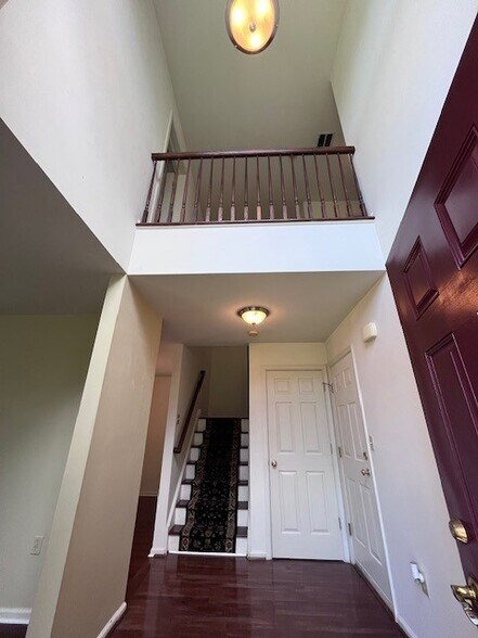 Building Photo - 7021 Hunt Dr