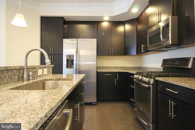 Building Photo - 13615 Air and Space Museum Pkwy