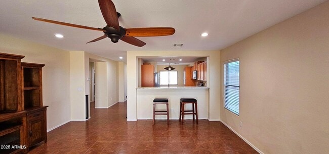 Building Photo - 224 S Cactus St