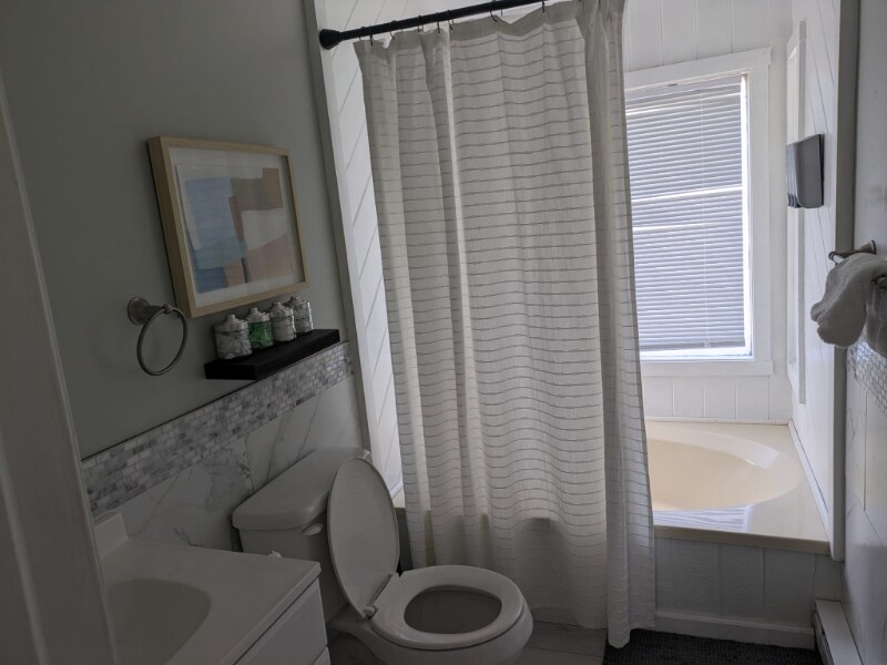 Building Photo - 8963 Deerfield Rd