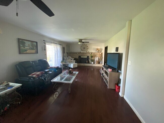 Building Photo - 206 N Bickett Rd