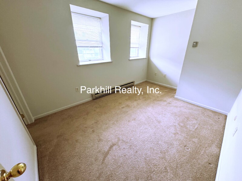 Building Photo - 420 W Pennsylvania Ave