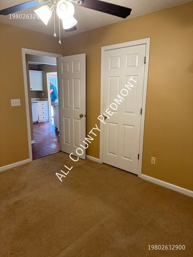 Building Photo - 14207 Greenstone Ct