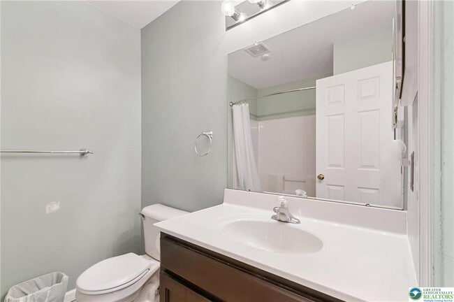 Building Photo - 5502 Tanglewood Ln