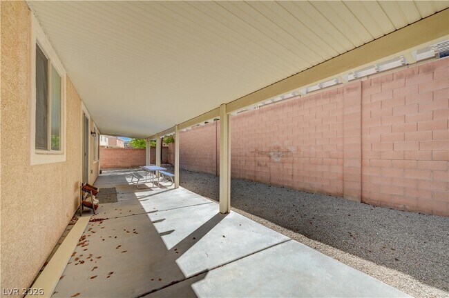 Building Photo - 6637 Cliff Shore Ct