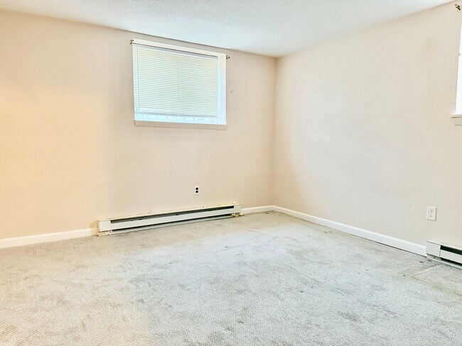 Building Photo - 770 Cummins Hwy