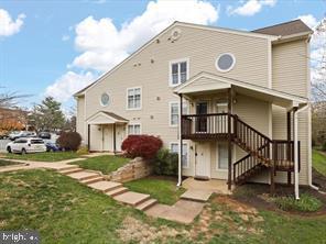 Building Photo - 9422 Scarlet Oak Dr