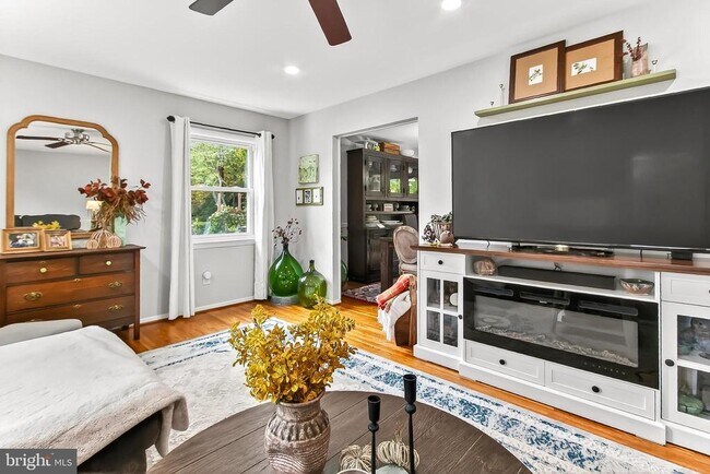 Building Photo - 8614 Arley Dr