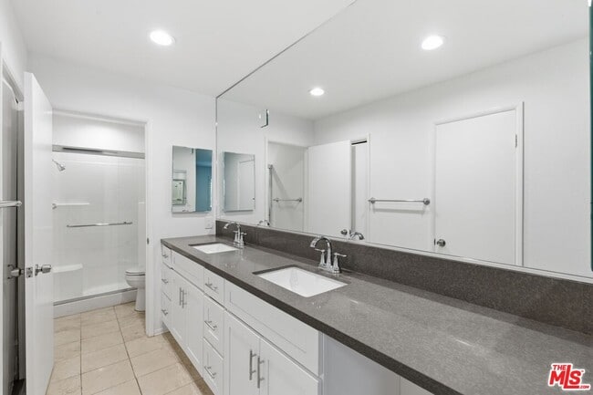 Building Photo - 2018 Griffith Park Blvd