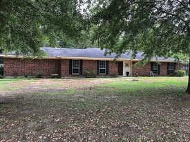 Building Photo - 104 Frazier Rd