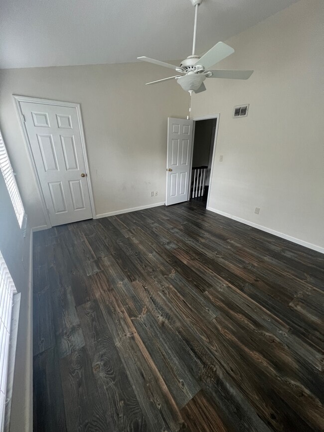 Building Photo - 13536 Embassy Park Ct