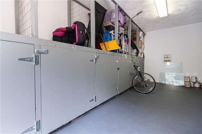 Building Photo - 200 Roger Williams Ave