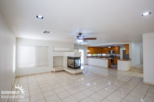Building Photo - Modern & Inviting 4Bdm 2.5Ba Home with Private Pool