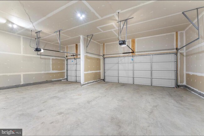 Building Photo - 14972 Walter Robinson Ln