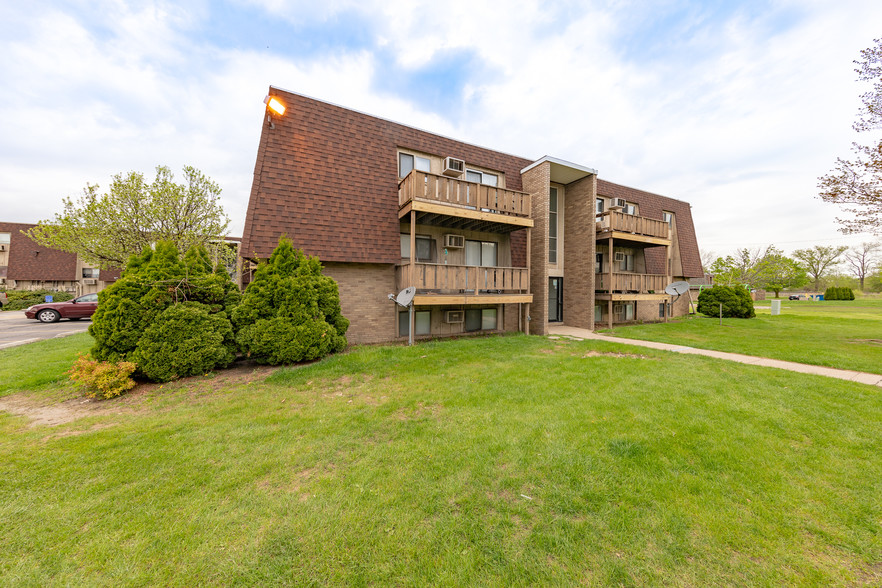 Building Photo - Sandusky Apartments