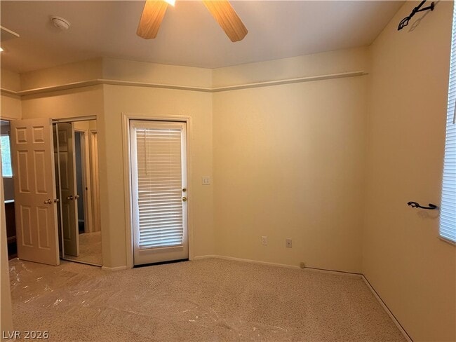 Building Photo - 2271 Surrey Meadows Ave