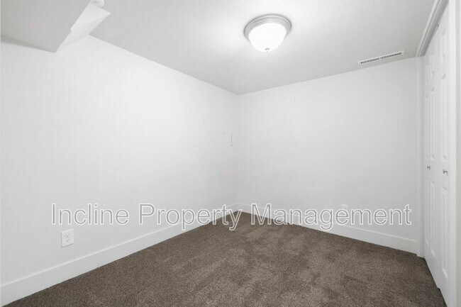 Building Photo - 31 N 100 W