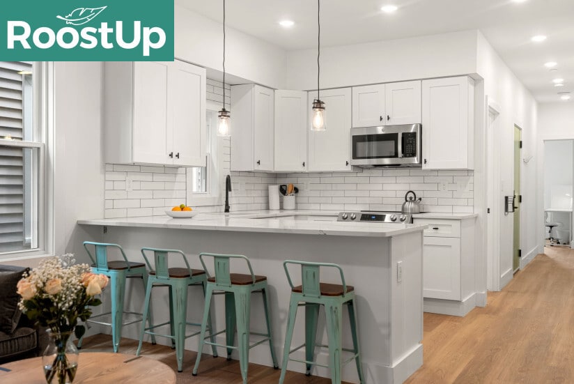 Building Photo - Furnished private bedroom with private ensuite bath