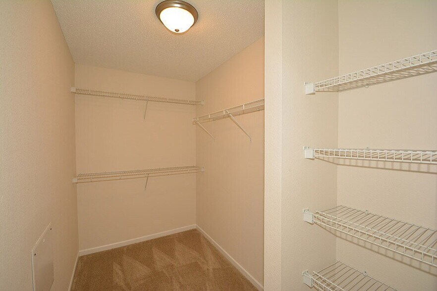 Building Photo - 12162 Maize Dr