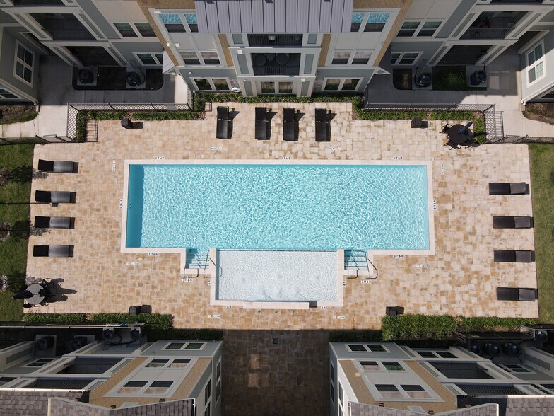 Building Photo - Bammel