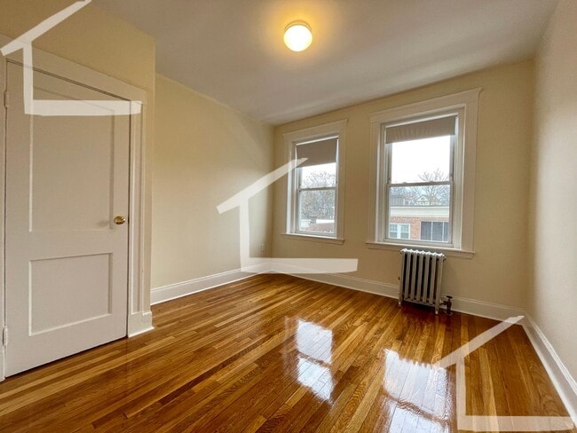 Building Photo - No Brokers Fee, No Security Deposit, Heat, Hot Water Included, Laundry on a Site