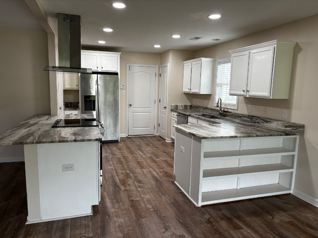 Building Photo - 312 S Brandon Way