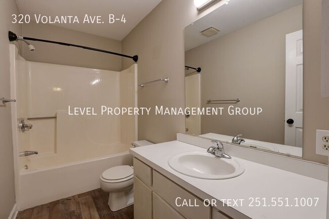 Building Photo - 320 Volanta Ave