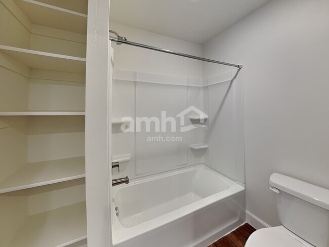 Building Photo - 5936 Verdigris Dr