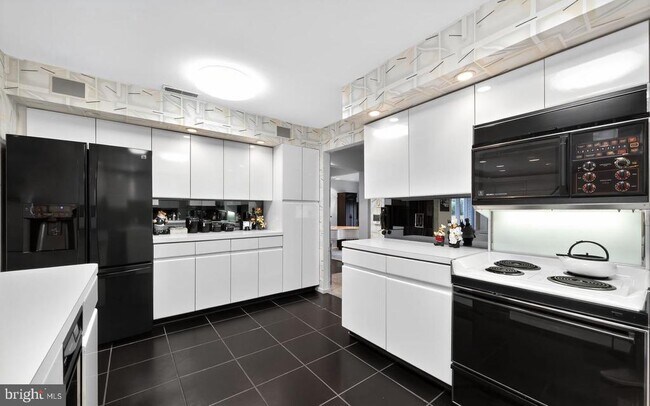 Building Photo - 203 Sunshine Lakes Dr