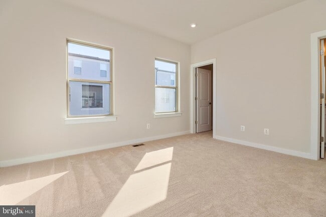 Building Photo - 2176 Glacier Rd