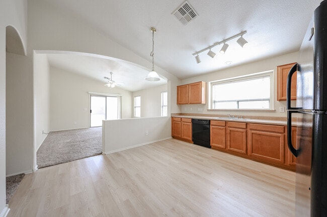 Building Photo - 12447 W El Nido Ln