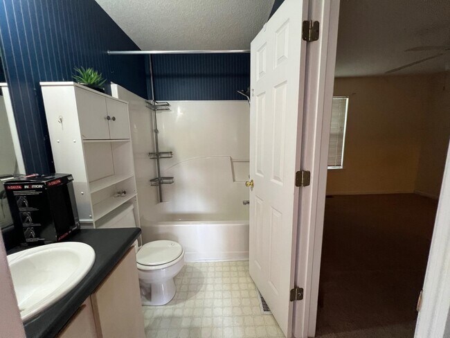Building Photo - 2477 Nugget Ln