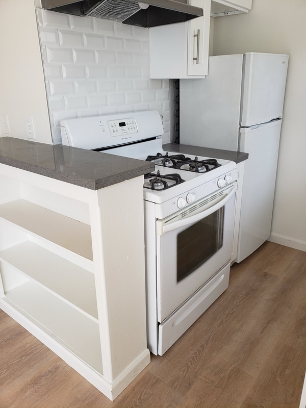 Building Photo - 1909 Beachwood Dr