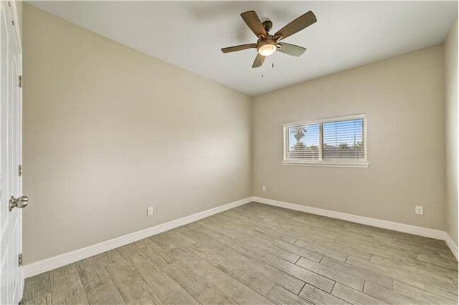 Building Photo - 7721 Dove Holw Dr