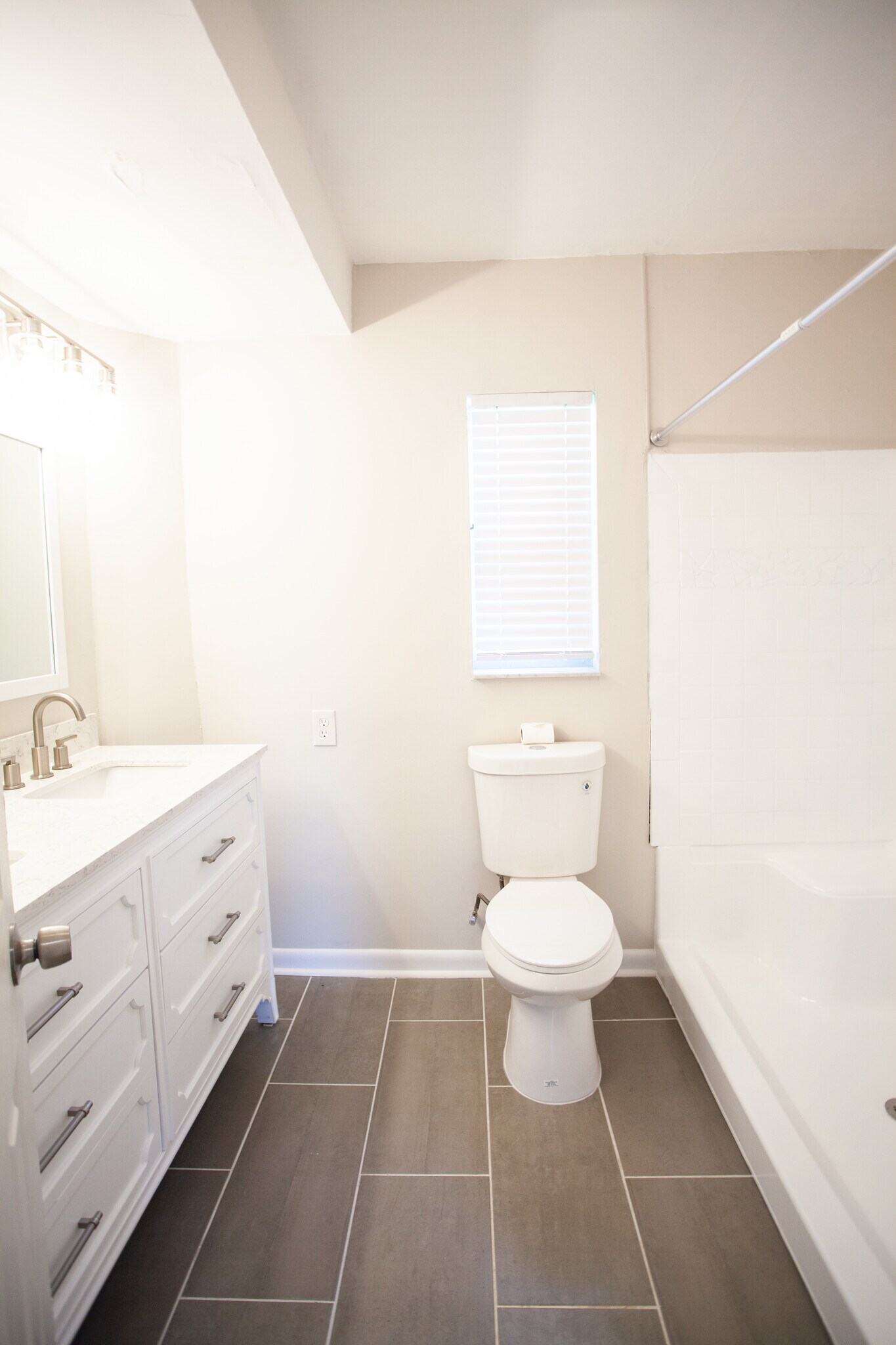 Building Photo - 1321 Stimson St