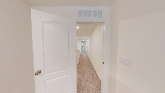 Building Photo - 3 BR 2.5 BA Brand New Townhome- TROUT RIVE...