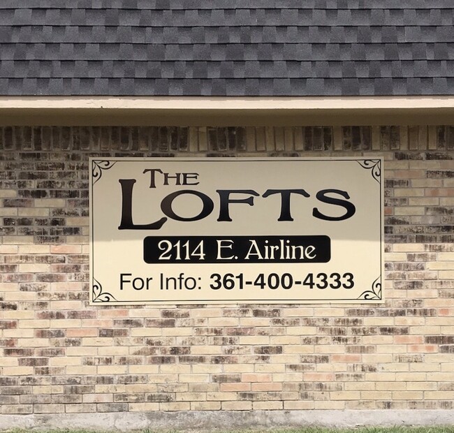 Building Photo - 2112 E Airline Rd