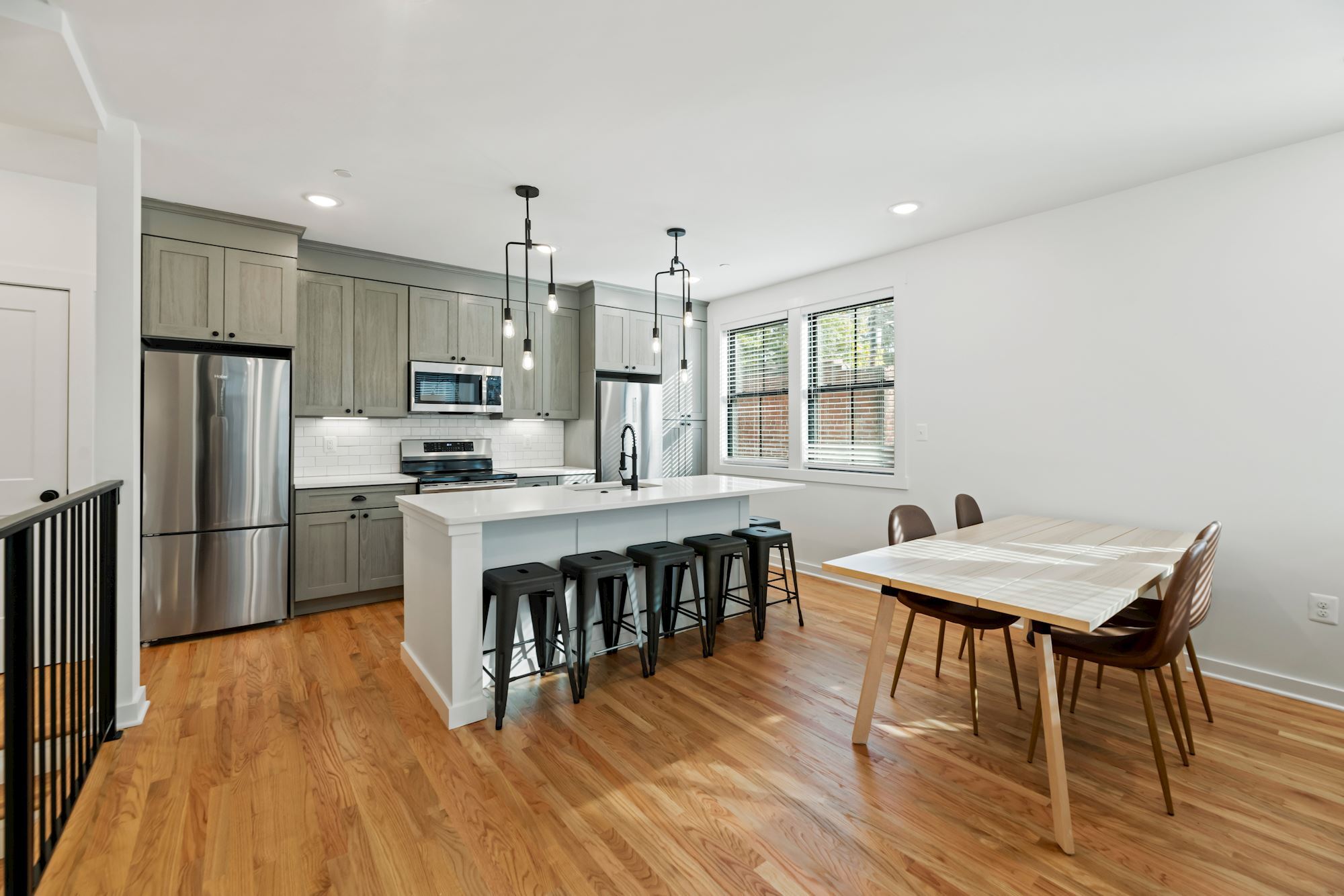 Building Photo - 423 Quincy St NW