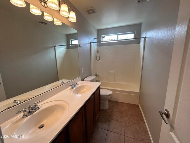 Building Photo - 17315 W Tara Ln