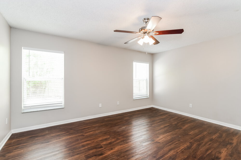 Building Photo - 16329 Coopers Hawk Ave