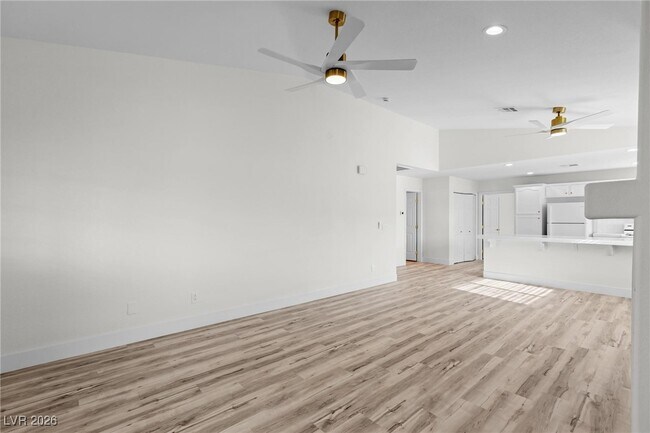 Building Photo - 3327 Erva St