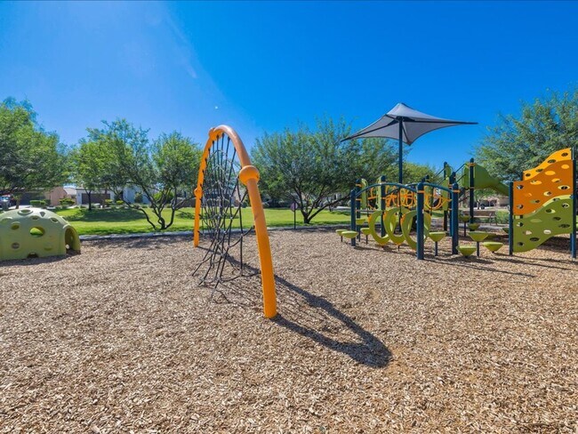 Building Photo - 6568 E Via Arroyo Azul