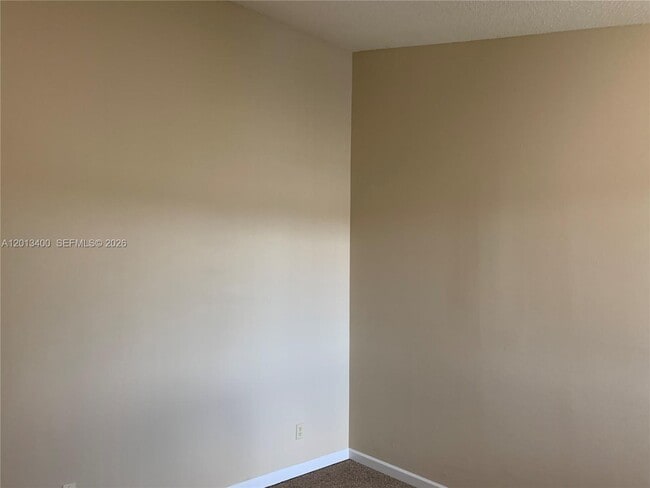 Building Photo - 9905 Westwood Dr