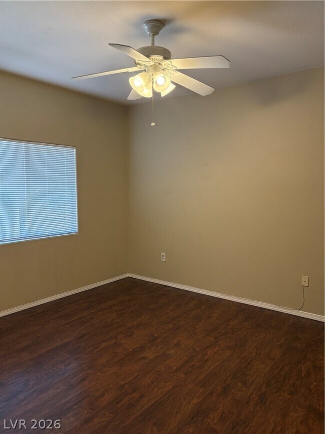 Building Photo - 1050 E Cactus Ave