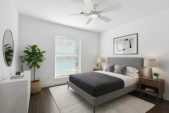 Building Photo - 2410 Del Norte St