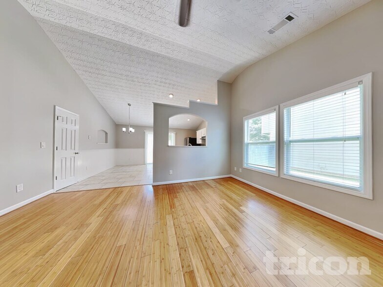 Building Photo - 3692 Tullamore Ln