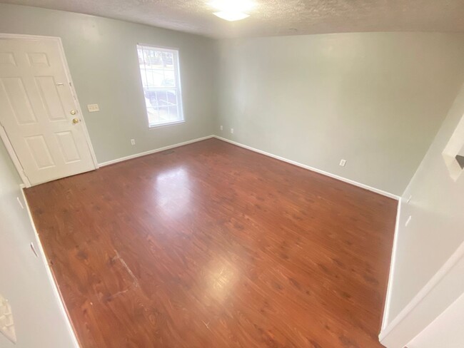 Building Photo - FOR LEASE - SINGLE FAMILY HOME IN LEBANON TN!